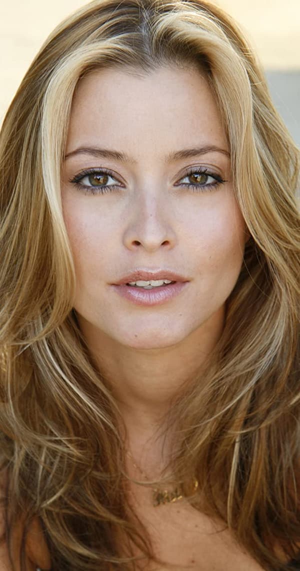 Holly Valance