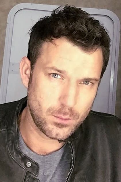 Wil Traval
